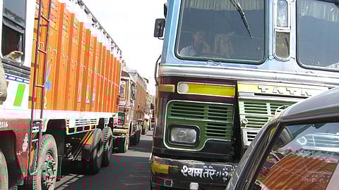 mumbai ahmedabad highway