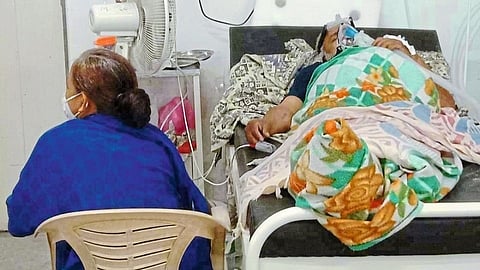 news about increased corona death toll in Nashik Marathi Article by vinod bedarkar