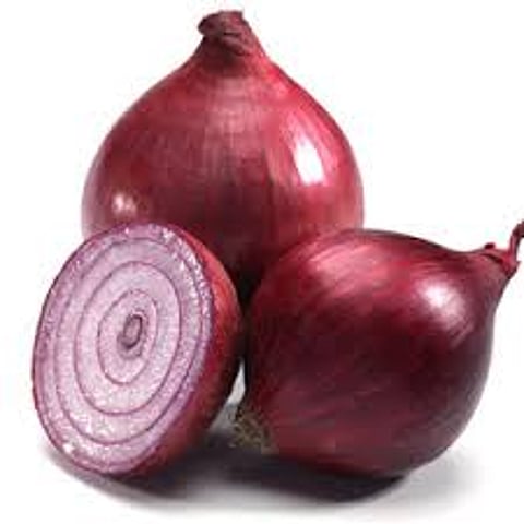 Four lakh tonnes of onions are about to rot in Parner
