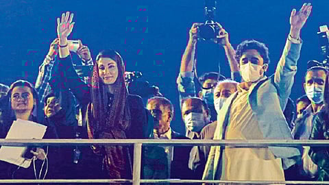 मोदींवरून पाकमध्ये गदारोळ