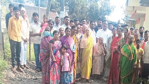 Complete the gutter construction, otherwise agitation