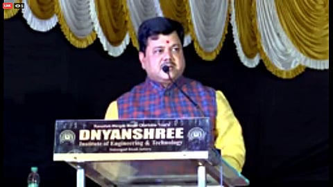 विरोधी पक्ष नेता म्हणाले, मुलींसाठी 'तो' फैसला ऑन द स्पॉट