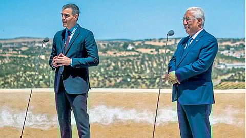 pedro sanchez  and antonio kosta