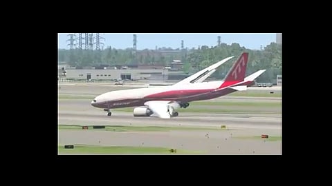 some hair raising landings which still managed to survive a crash video viral