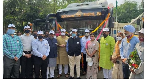 पुण्यात 'पीएमपी'ची विमानतळावरून ई-बससेवा सुरू