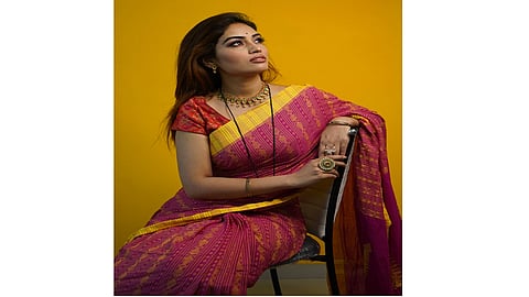 pratiksha bankar from a rural area became a social media star nashik marathi news