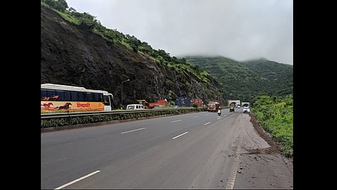 The traffic on Satara Karad Kolhapur highway is smooth
