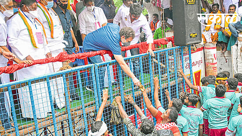 शेतकऱ्यांना उद्ध्वस्त करण्याचा कट; कृषी कायद्यांवरून राहुल यांचे टीकास्त्र