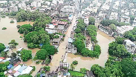 पूररेषेचा धोक्याचा बावटा