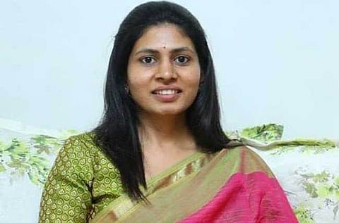 राज्यशासनाने केळी पीक विम्यात चुक करून शेतकऱयांना फसवीले, आता केंद्रावर खापर फोडताय- खासदार खडसे