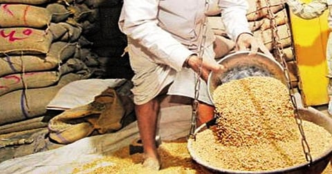 Because of the corona Zilla Parishad staff in ration shop