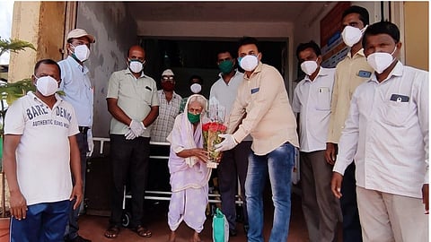 The 102-Year-Old Saubai Overcame Corona Kolhapur Marathi News