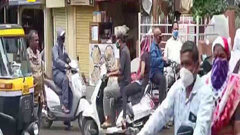 saraf bajar nashik.jpg