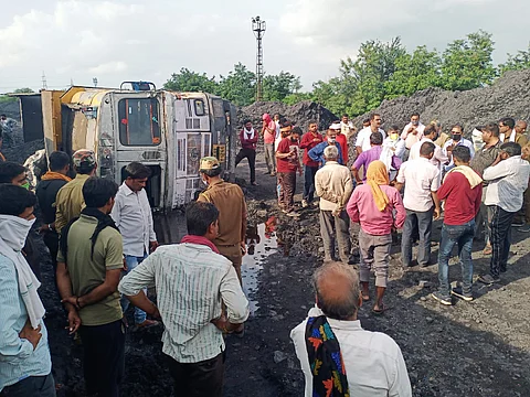 WCL Coal truck overturns, driver killed