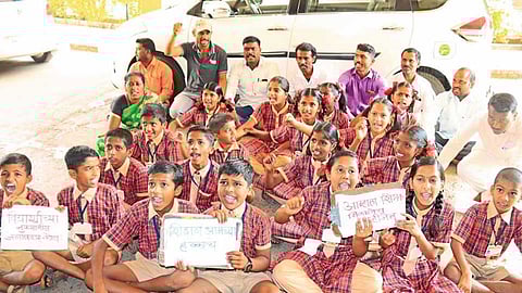 school arrangement in corona time at chandrapur