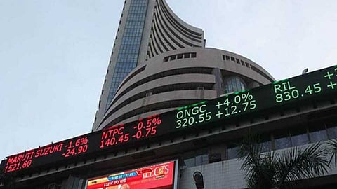 शेअर बाजारातून मंदी गायब; सेन्सेक्समध्ये 800 अंशांची तेजी