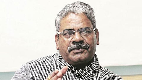 बाबू गेनू यांची छायाचित्रे पुन्हा स्मारकात बसविणार - शिवाजीराव आढळराव पाटील