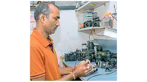 World Photography Day Shripad Pathak article