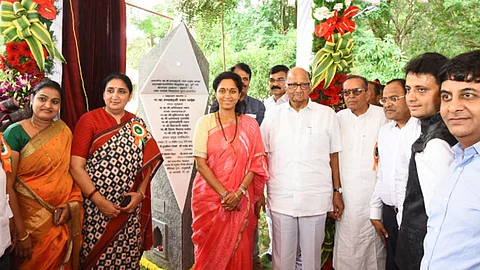 ज्येष्ठ नागरिकांनी वयाची काळजी न करता सातत्याने आनंदी राहायला हवे- शरद पवार