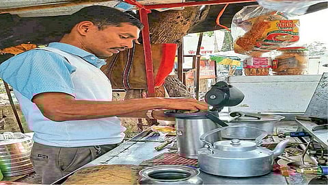 ravi dhokare positive story in radhanagari