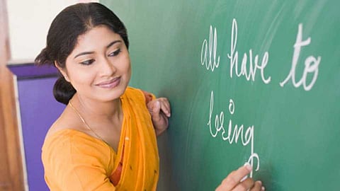 akola news The confusion of teacher transfers, offline transfers are more likely to whitewash
