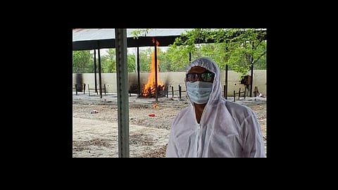 son refuse father dead body because infection of corona at mp