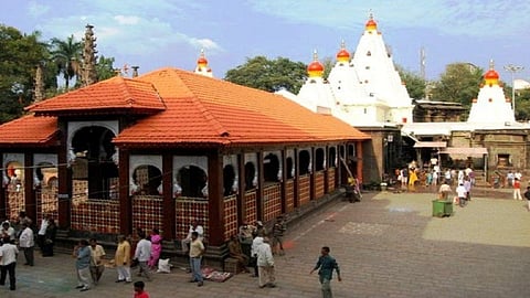 shri ambabai temple kolhapur open for tomorrow diwali padwa for limited time in kolhapur