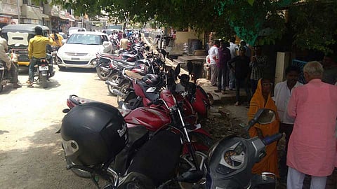 Need of parking near the secondary registrar office