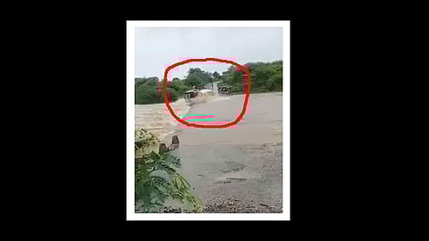 carry the truck with water at rajasthan live video viral