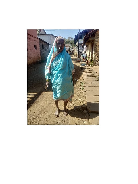 Mahagond's Old Woman Panic About Bus, Car, Kolhapur Marathi News