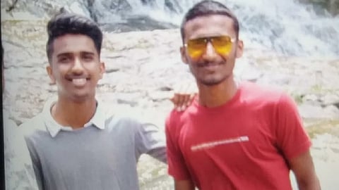 vadalibhoi friends.png