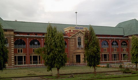 #NagpurWinterSession : विधानसभेपाठोपाठ परिषदेतही गोंधळ, दिवसभरासाठी स्थगित