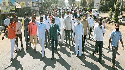'गांधीजीके देशमें मोदीशाही नहीं चलेगी..'; वडूजात महाविकास आघाडीचा आक्रमक पवित्रा