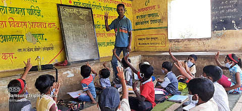 पुण्यातील पदवीधर तरुणांचा पुढाकार अन् मुलांचे शिक्षण झाले सुरू