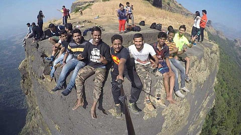 youth not aware for selfie