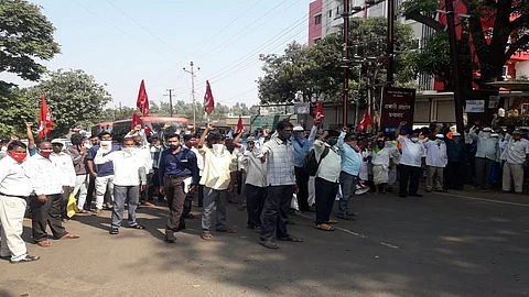 शेतकरी आणि कामगार कायद्यांविरोधात जव्हारमध्ये डाव्या पक्षांचे आंदोलन