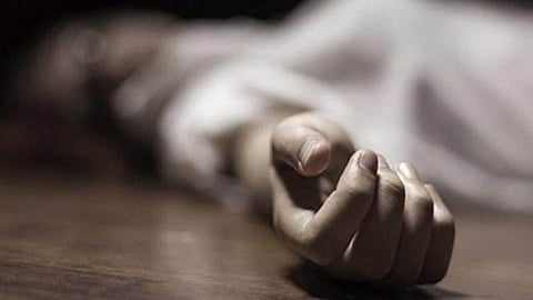 'जिथे कामाला होतो, तिथले काम सोडून बसलो.. मला माफ करा' अशी चिठ्ठी लिहून आत्महत्या