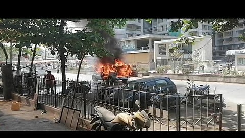 Breaking : खासदार कपिल पाटील यांच्या ताफ्याातील गाडीला आग