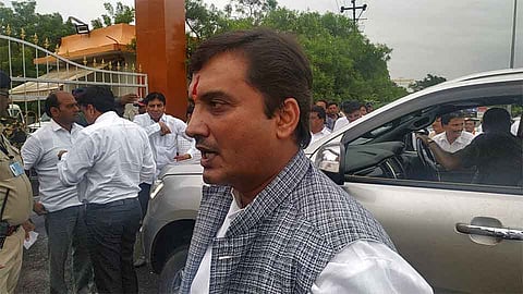 ...म्हणूनच राष्ट्रवादी सोडण्याचा निर्णय धनंजय महाडिक यांनी घेतला