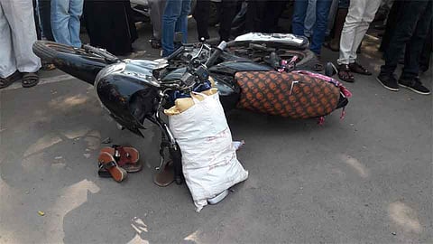 पेठवडगावमध्ये अपघातात भादोले येथील भाऊ - बहीण ठार