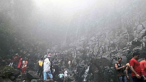 वर्षा पर्यटनाच्या आशा पल्लवीत