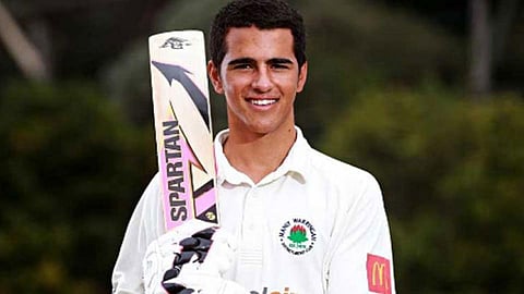 ऑस्ट्रेलियाच्या ऑलीचे सहा चेंडूंवर सहा षटकार