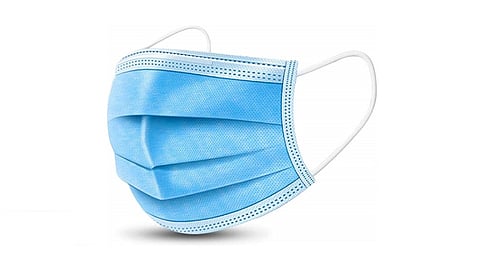 चढ्या दराने थ्री फ्लाय मास्कची विक्री करणाऱ्या महिलेला अटक