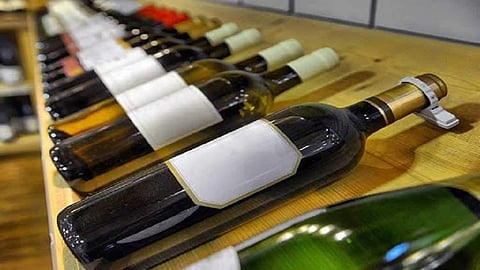 दारुबिरु सब कुछ झूठ रे बाबा; टेक केअर