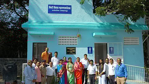 चिंचवडमध्ये एक्साईडतर्फे स्वच्छतागृह