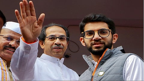 बिहार निवडणूक 2020: शिवसेनेला धनुष्यबाण चिन्हावर लढता येण्याची शक्यता कमी