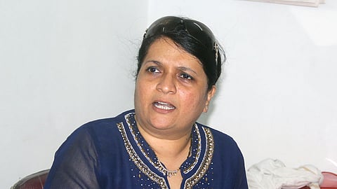 अंजली दमानियांना अश्लील फोन