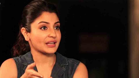 Anushka Sharma lashes out a man who throws a garbage on road