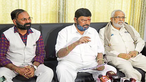 Athavale says we are waiting for Fadnavis to become the Chief Minister again nashik marathi news