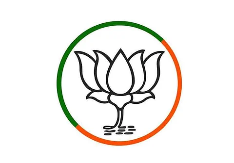 राहुल गांधी यांच्यामुळे कॉंग्रेसचे 'केजरीवालकरण'